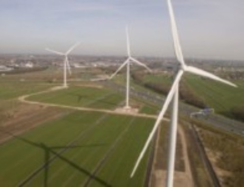 Eerste nieuwe windmolens draaien voor Schiphol